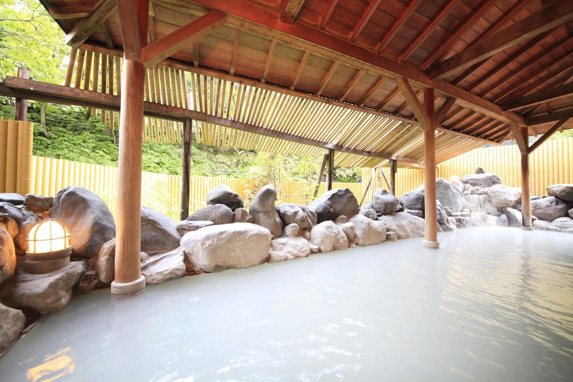 Park Hotel Miyabitei Noboribetsu Bagian luar foto
